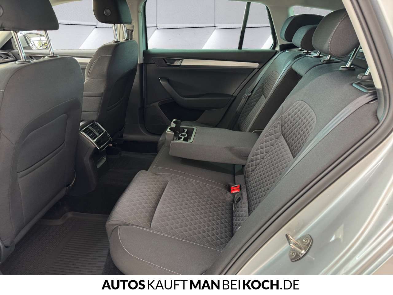 Fahrzeugbild eines Skoda Superb