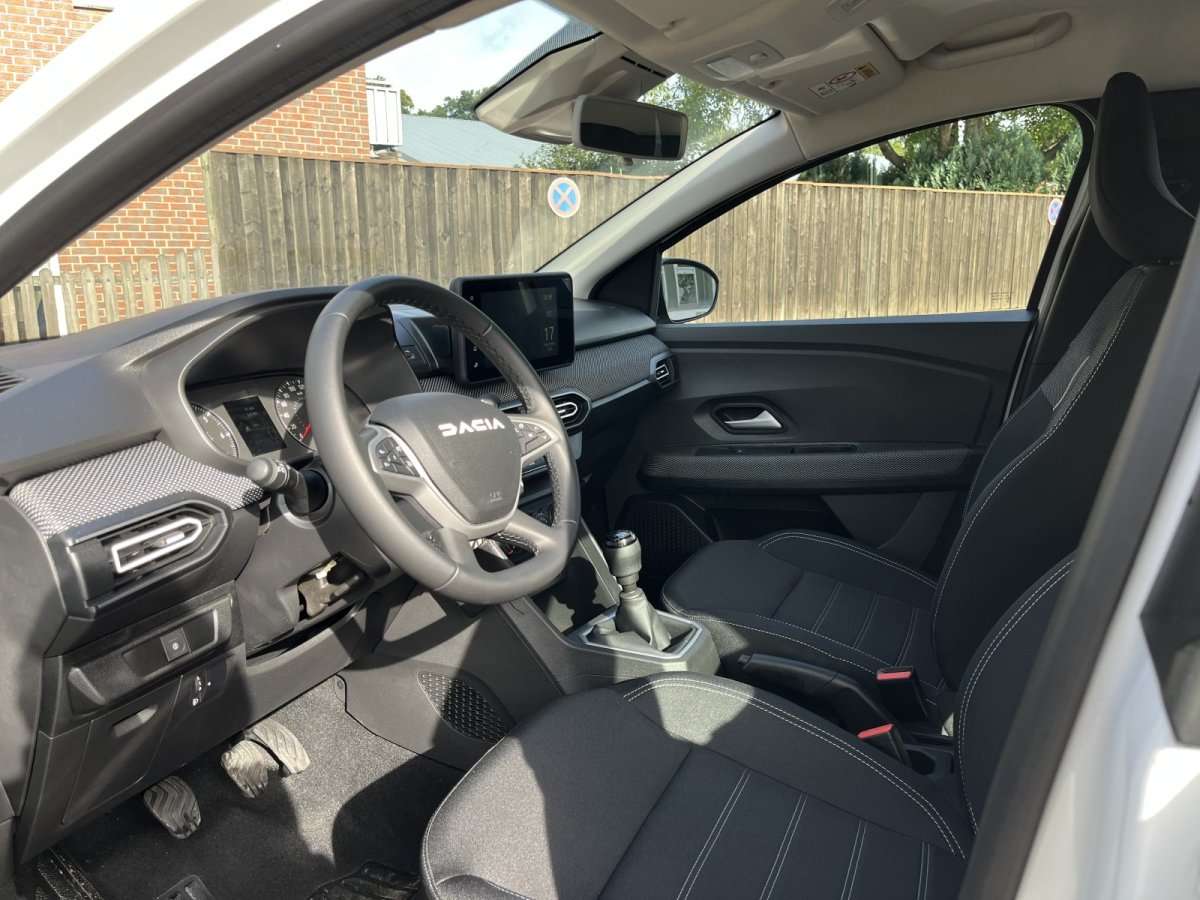 Fahrzeugbild eines Dacia Sandero