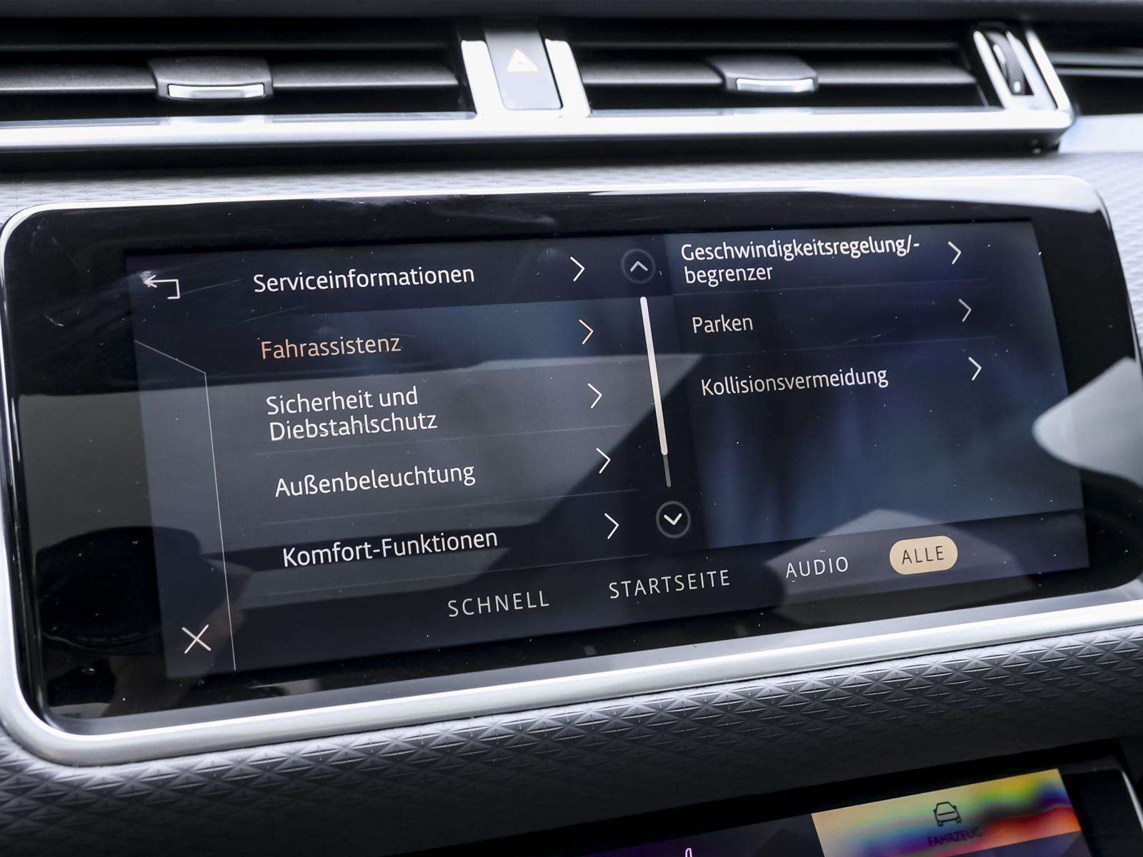Fahrzeugbild eines Land Rover Range Rover Velar