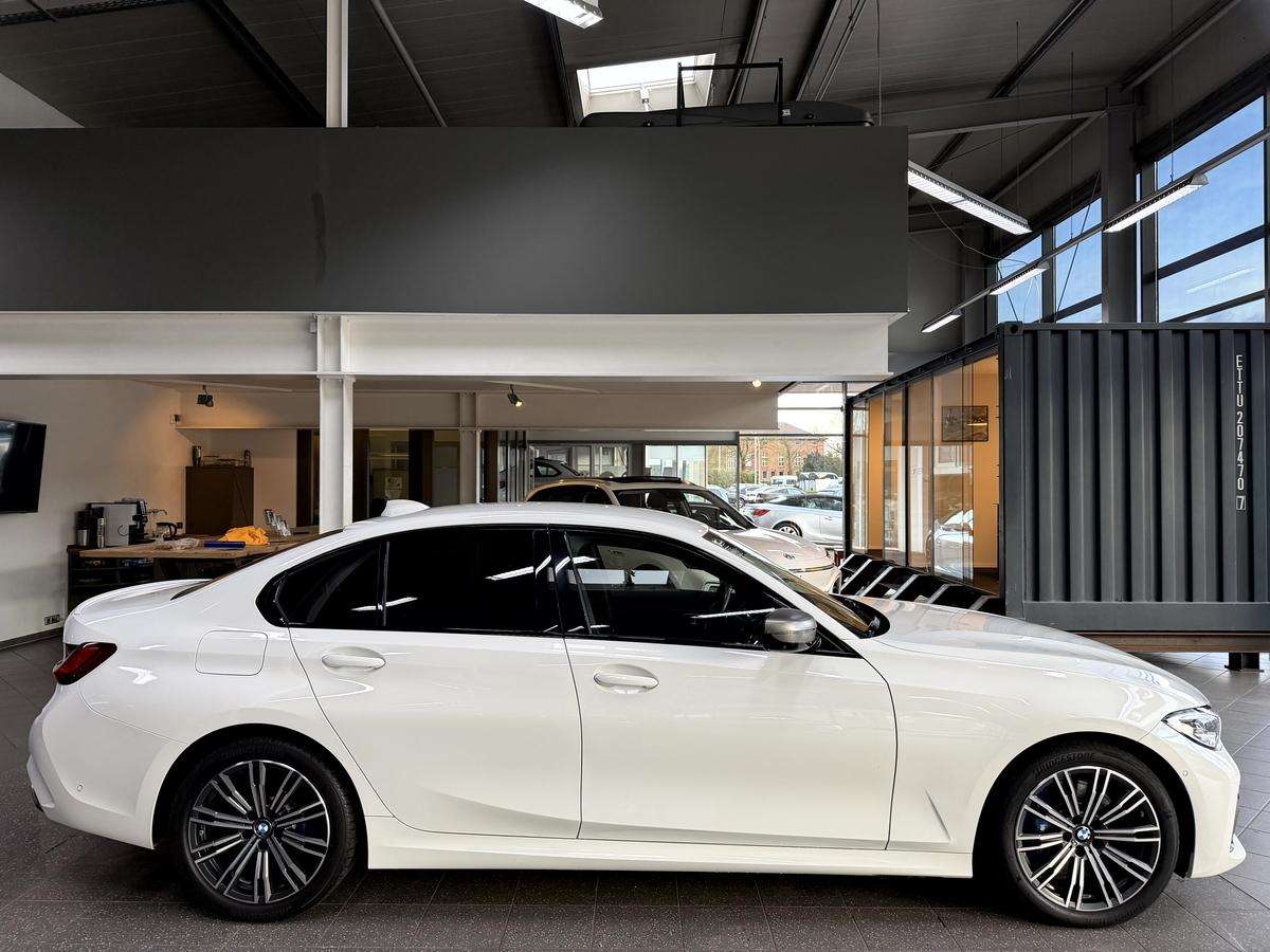 Fahrzeugbild eines BMW 3er-Reihe