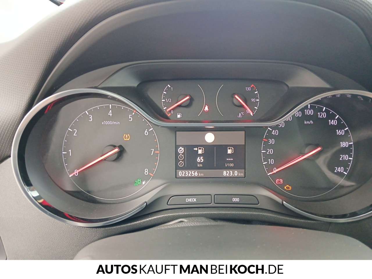 Fahrzeugbild eines Opel Crossland X