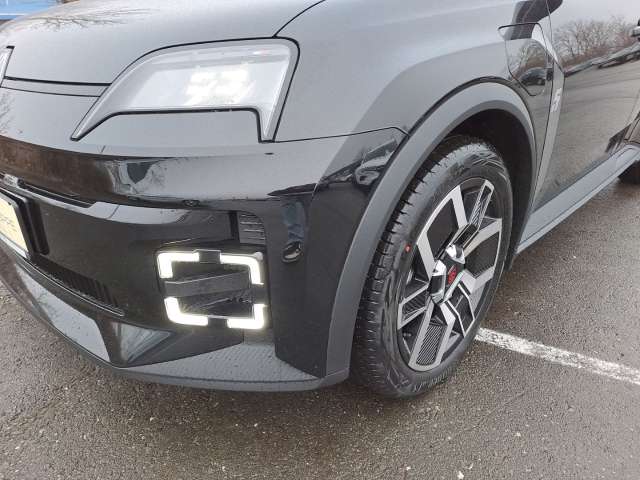 Fahrzeugbild eines Renault 5 E-TECH