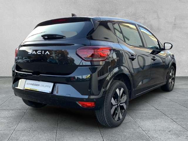 Fahrzeugbild eines Dacia Sandero