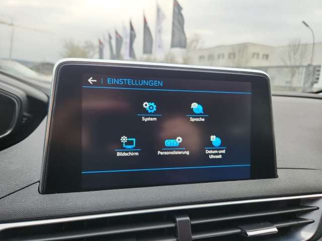 Fahrzeugbild eines Peugeot 3008