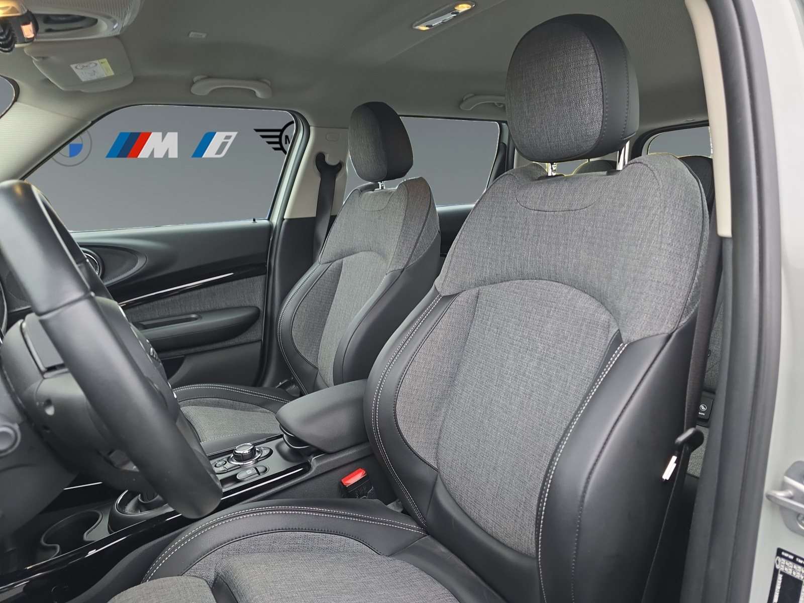 Fahrzeugbild eines MINI COOPER