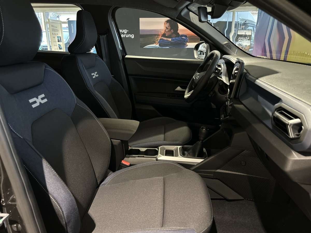 Fahrzeugbild eines Dacia Bigster