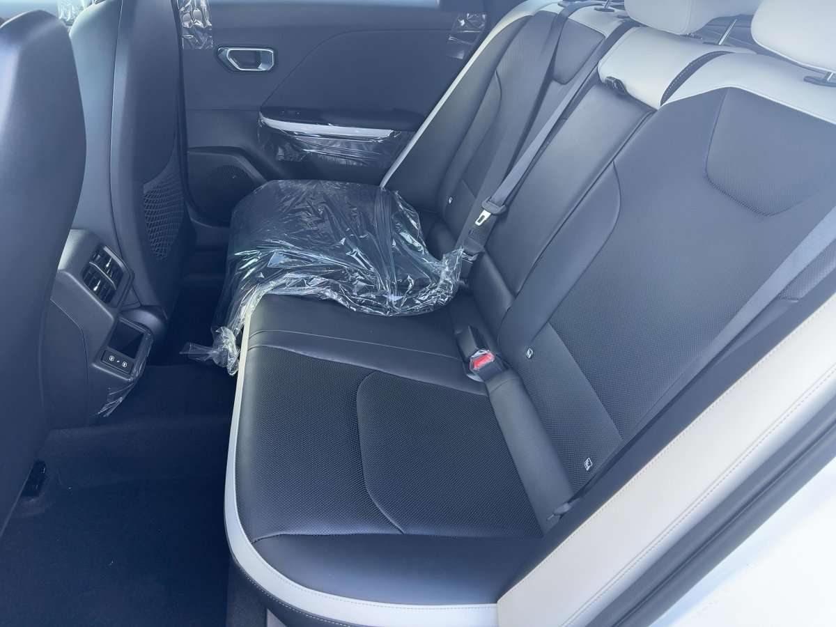 Fahrzeugbild eines Kia K4