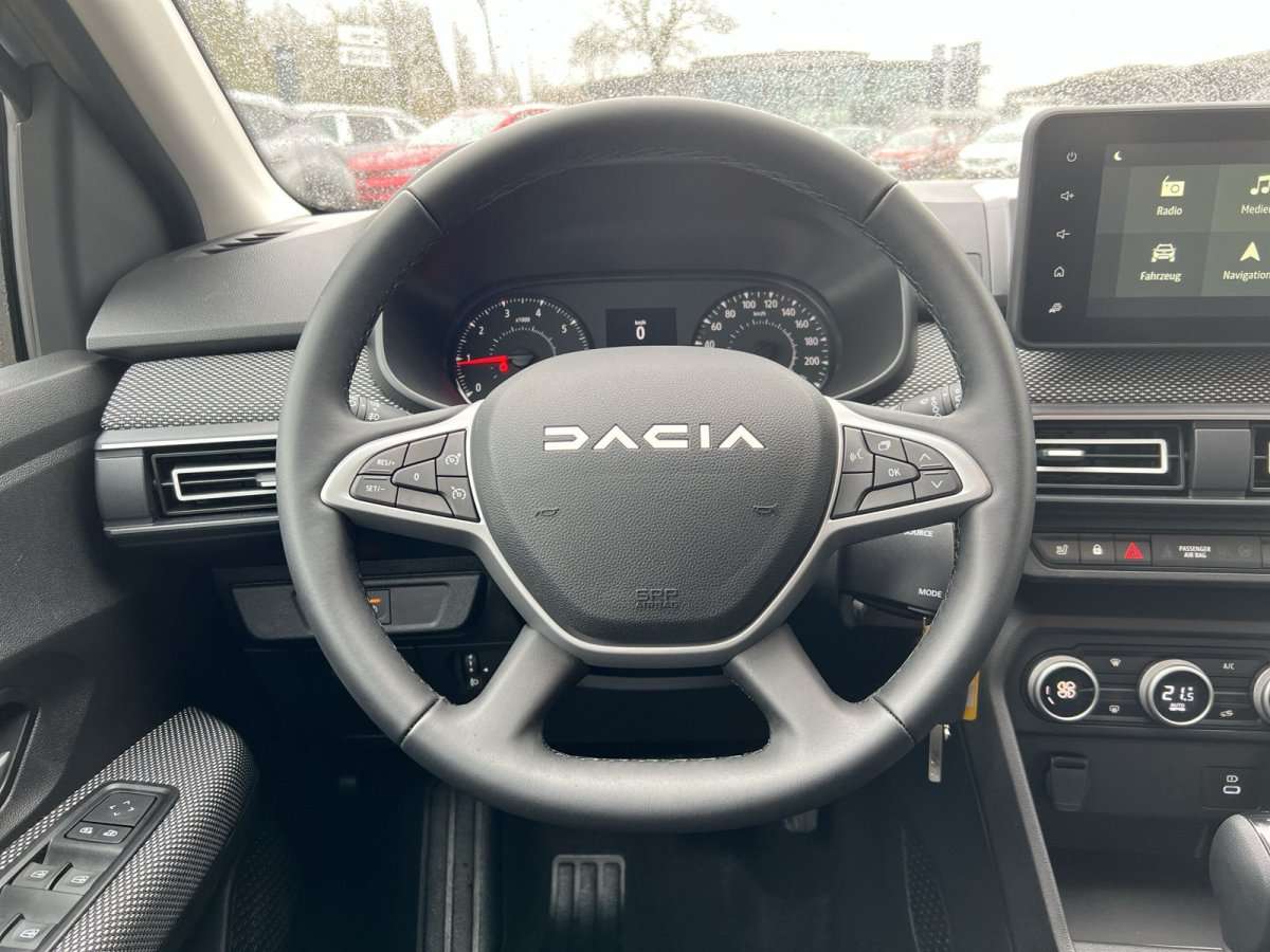 Fahrzeugbild eines Dacia Sandero