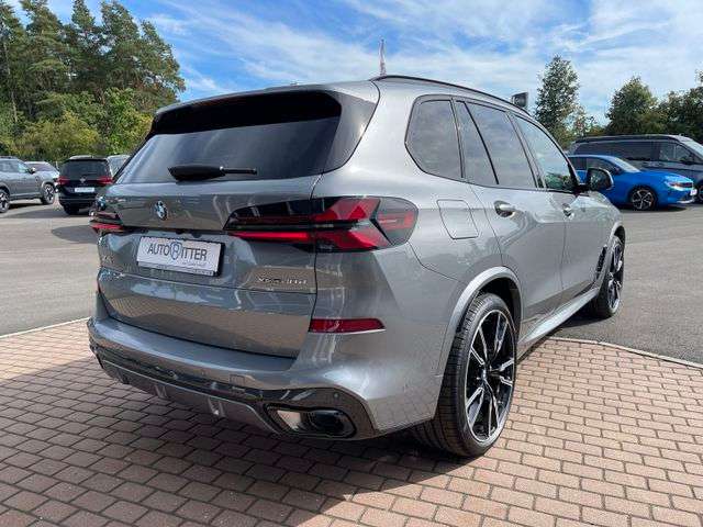 Fahrzeugbild eines BMW X5
