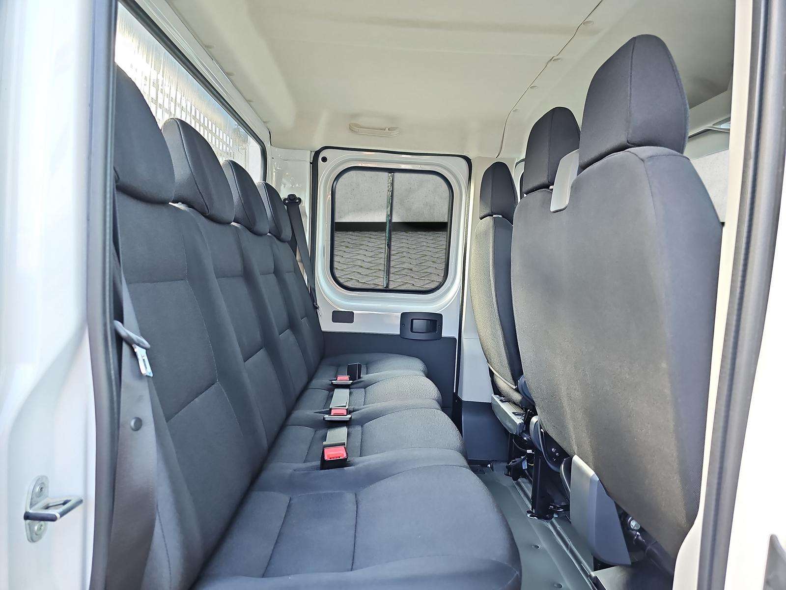 Fahrzeugbild eines Opel Movano