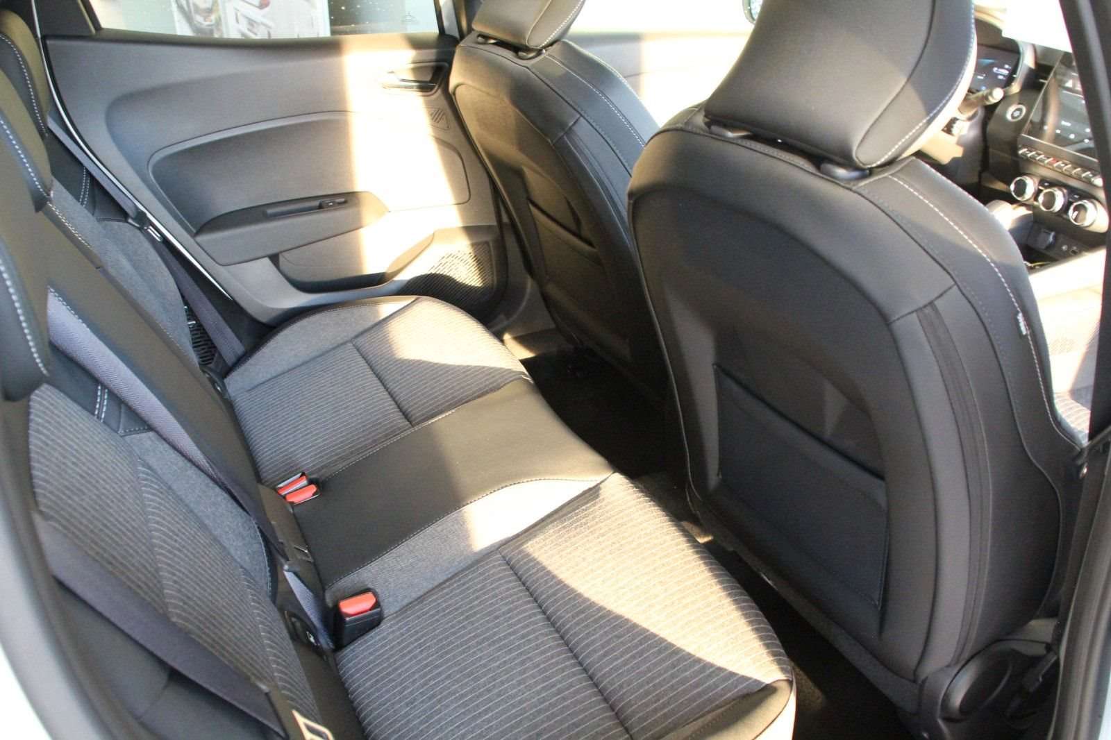 Fahrzeugbild eines Mitsubishi Colt