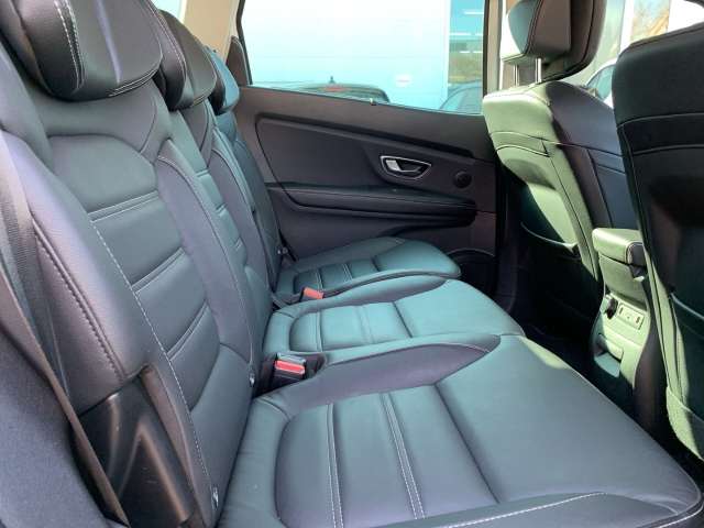 Fahrzeugbild eines Renault Scénic