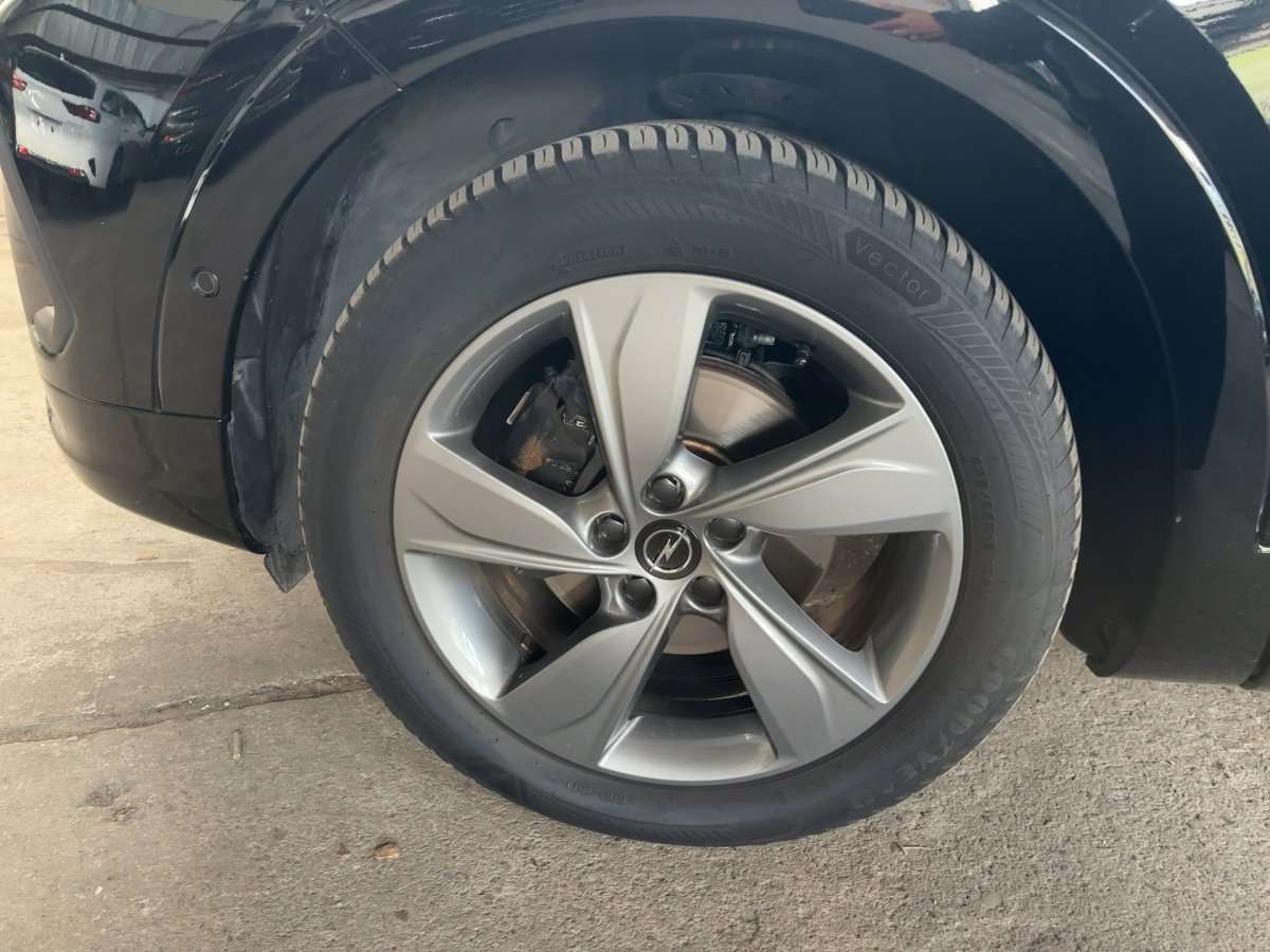 Fahrzeugbild eines Opel Grandland X