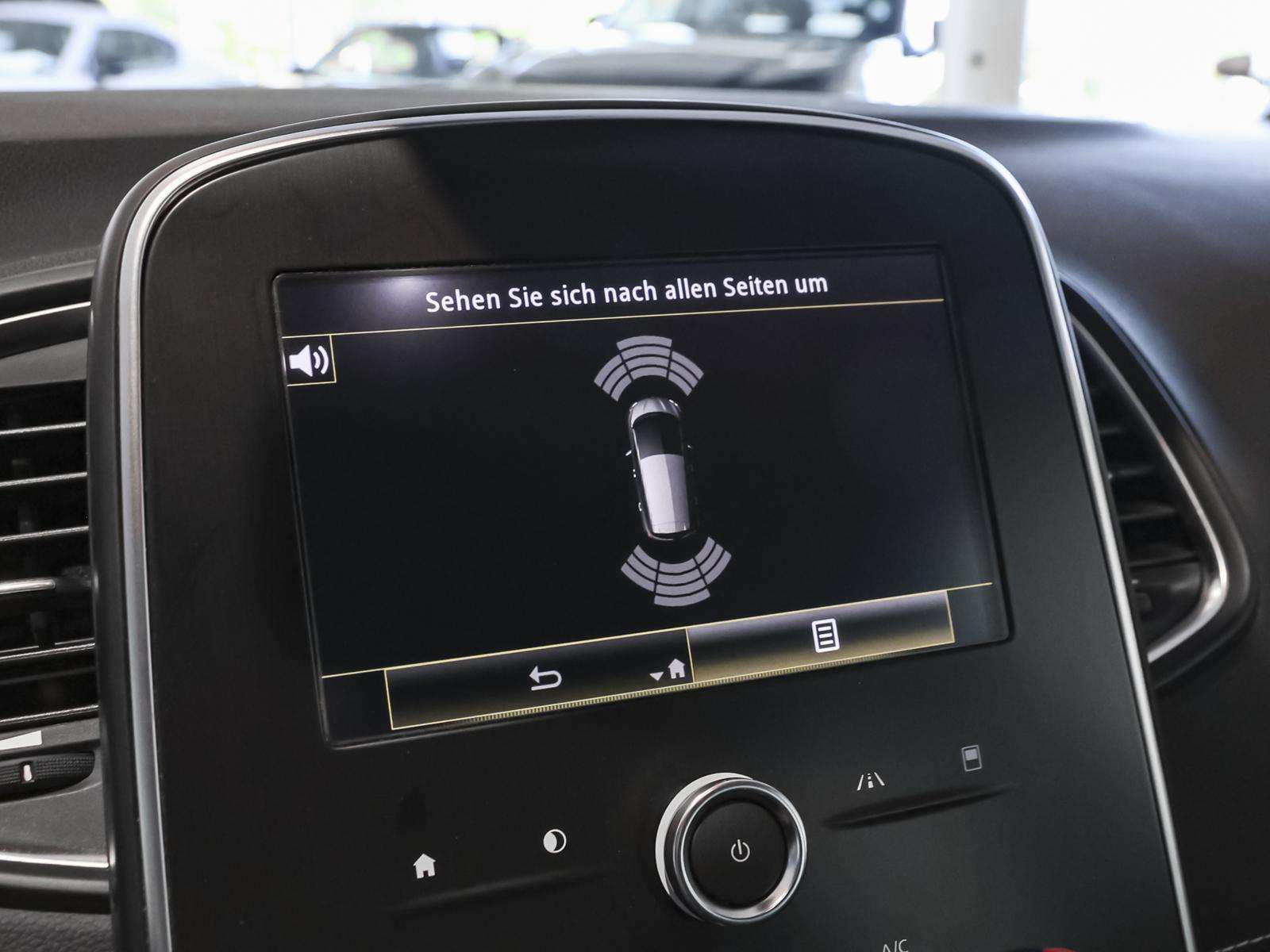 Fahrzeugbild eines Renault Scénic