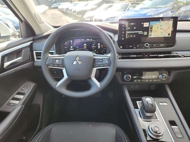 Fahrzeugbild eines Mitsubishi Outlander