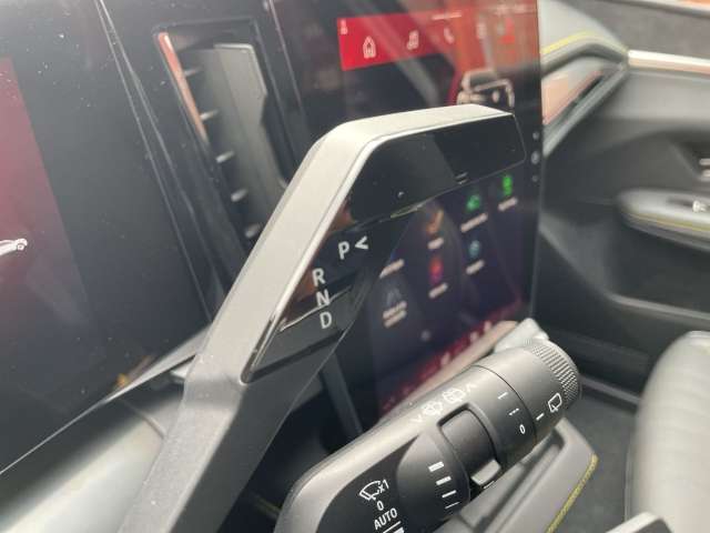 Fahrzeugbild eines Renault Scenic E-TECH