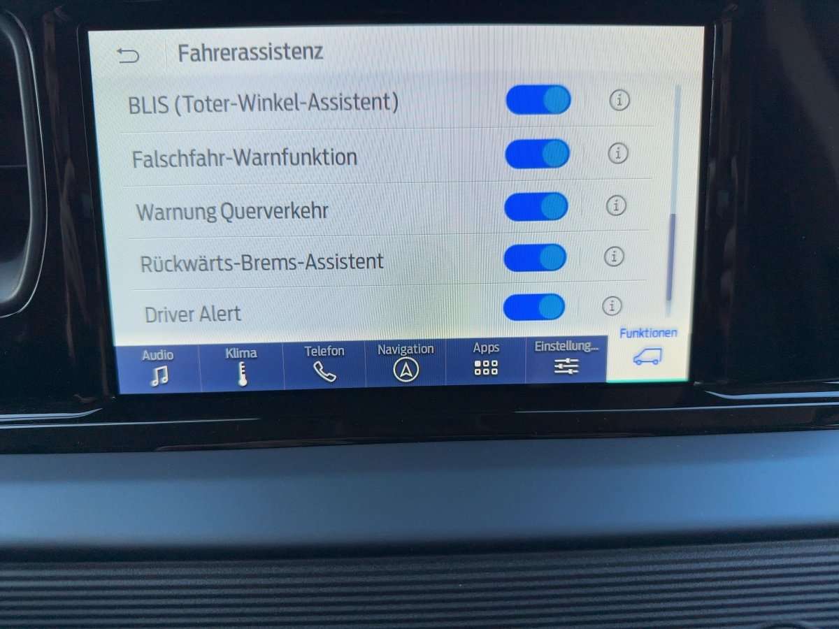 Fahrzeugbild eines Ford Transit Courier