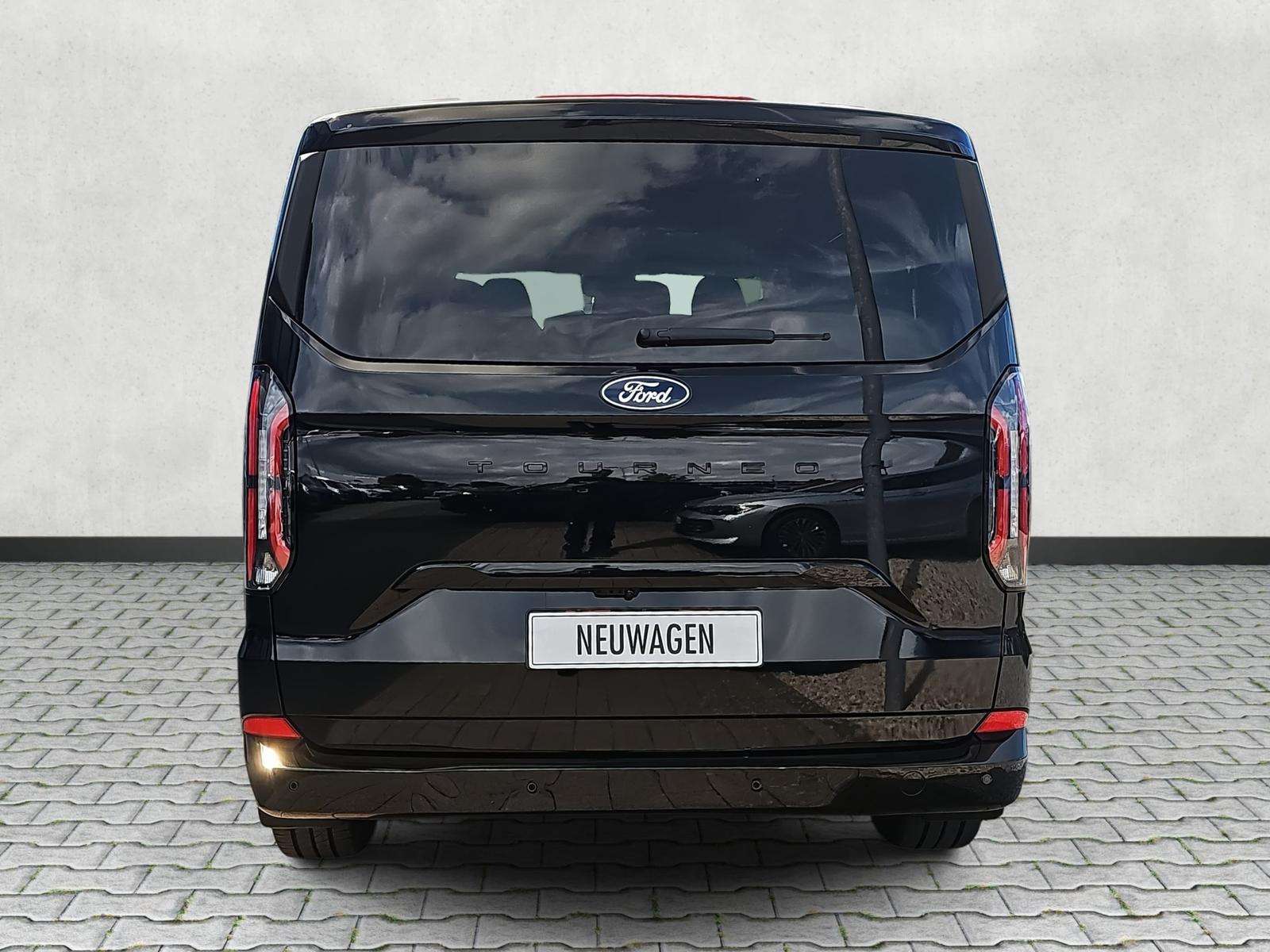 Fahrzeugbild eines Ford Tourneo Custom