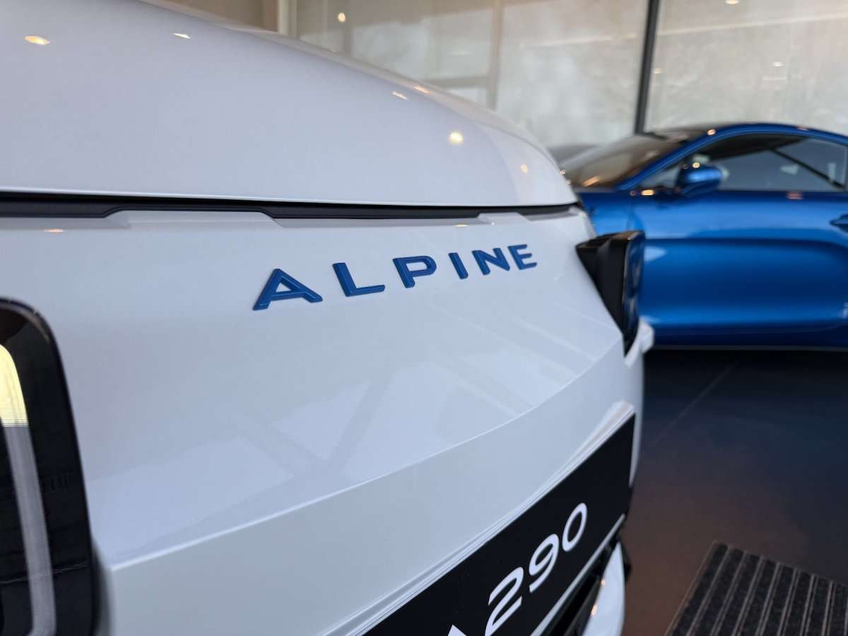 Fahrzeugbild eines Alpine A290