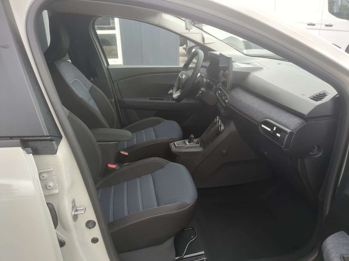 Fahrzeugbild eines Dacia Jogger