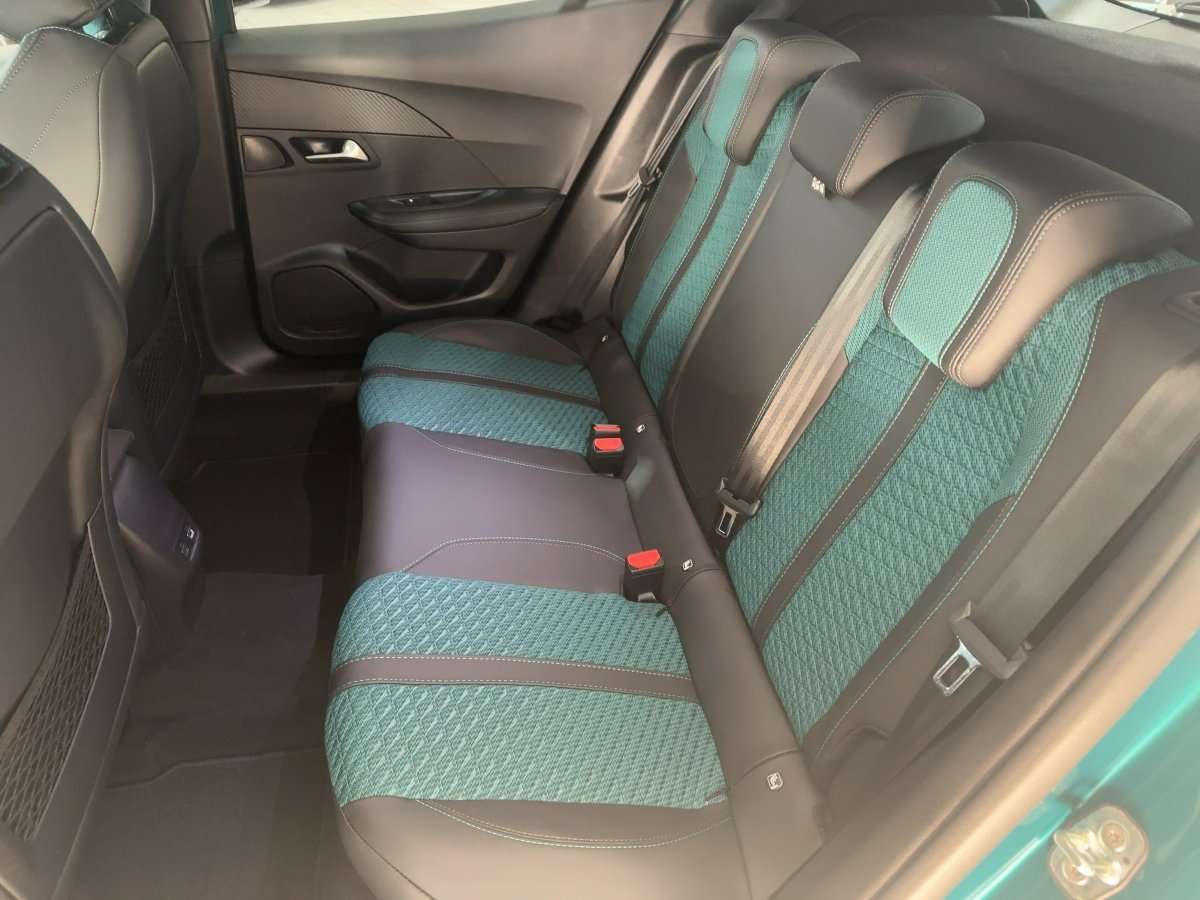 Fahrzeugbild eines Peugeot 2008