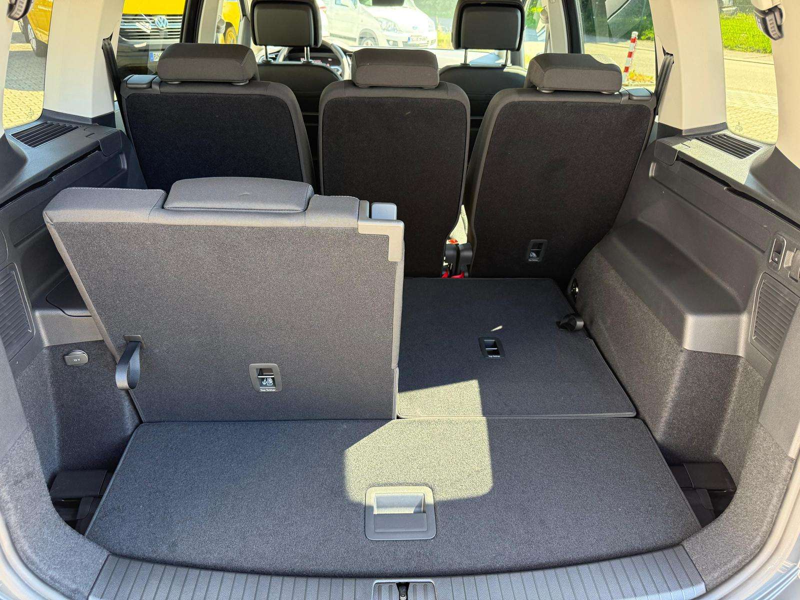 Fahrzeugbild eines Volkswagen Touran