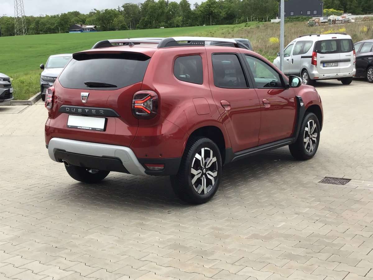 Fahrzeugbild eines Dacia Duster