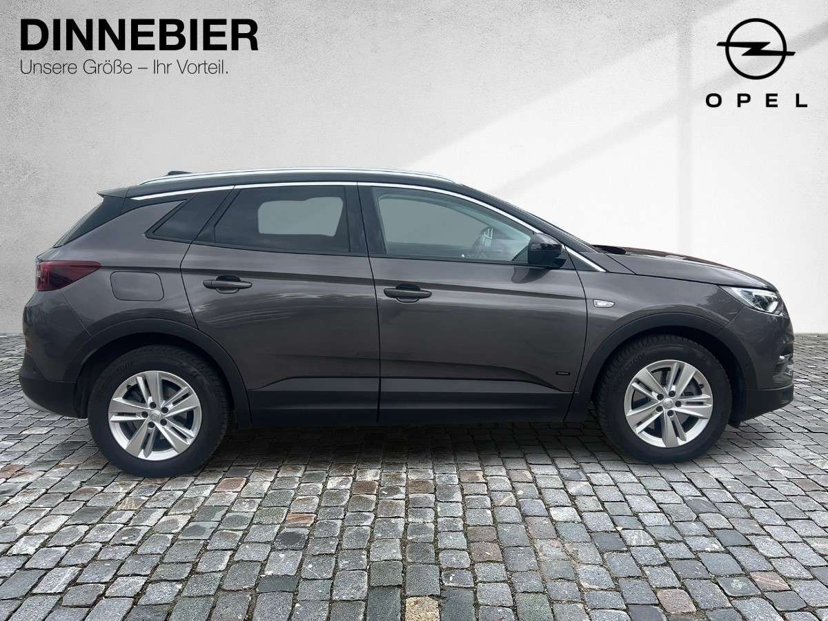Fahrzeugbild eines Opel Grandland X