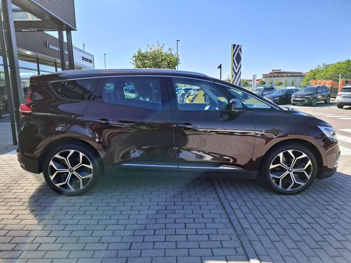 Fahrzeugbild eines Renault Grand Scénic