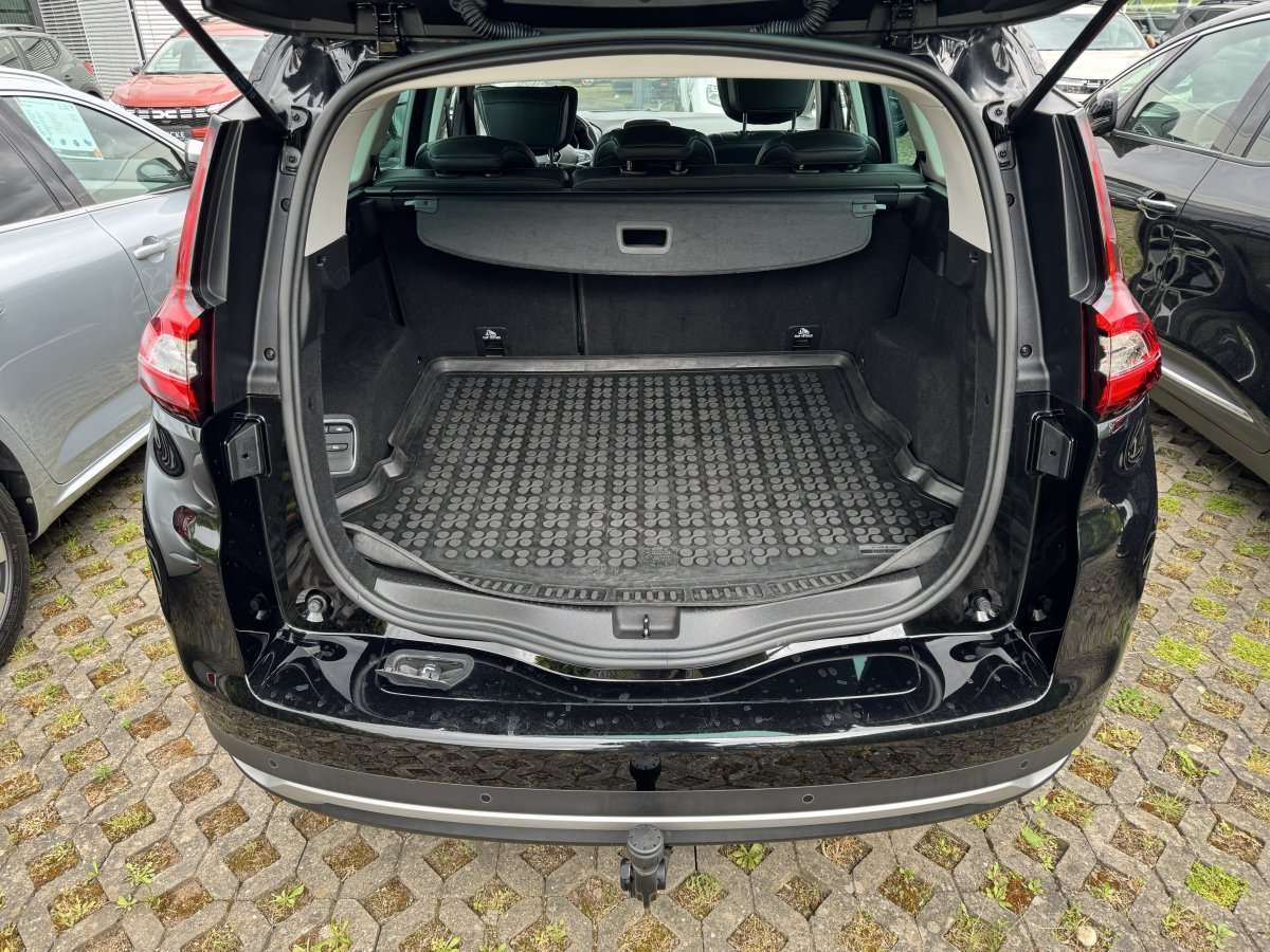 Fahrzeugbild eines Renault Grand Scénic