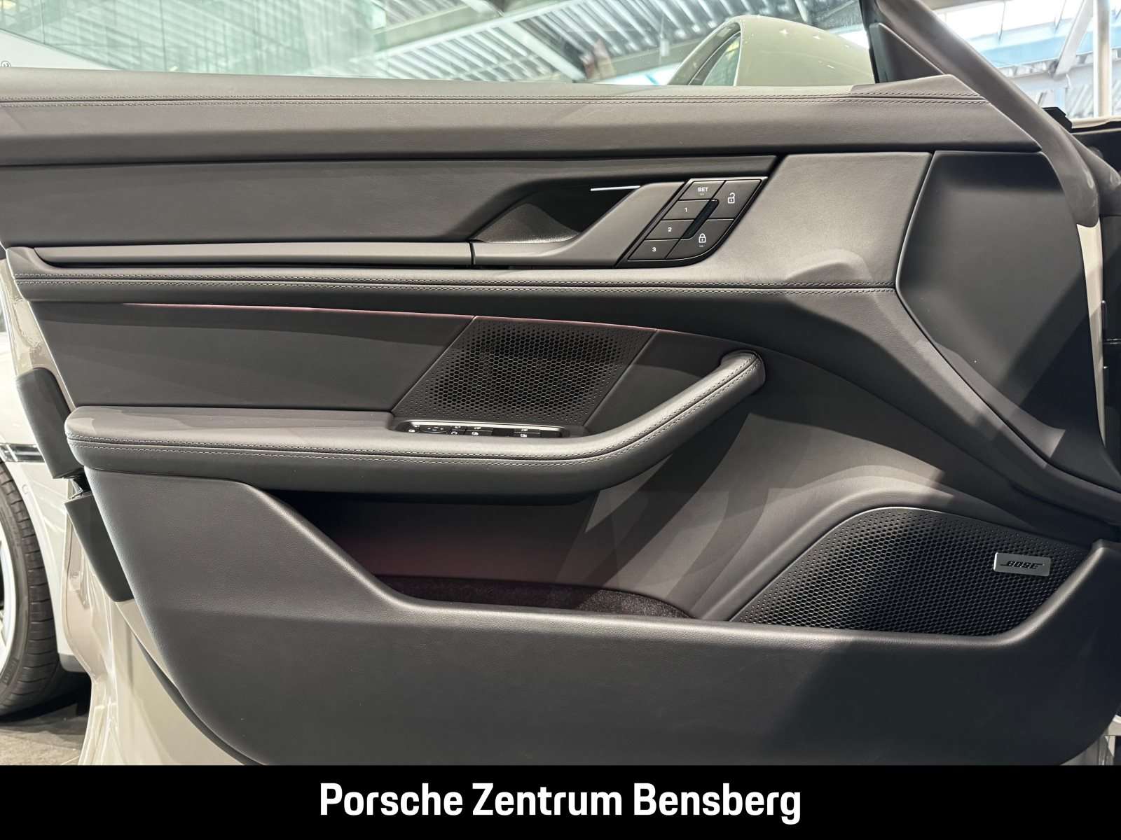 Fahrzeugbild eines Porsche Taycan