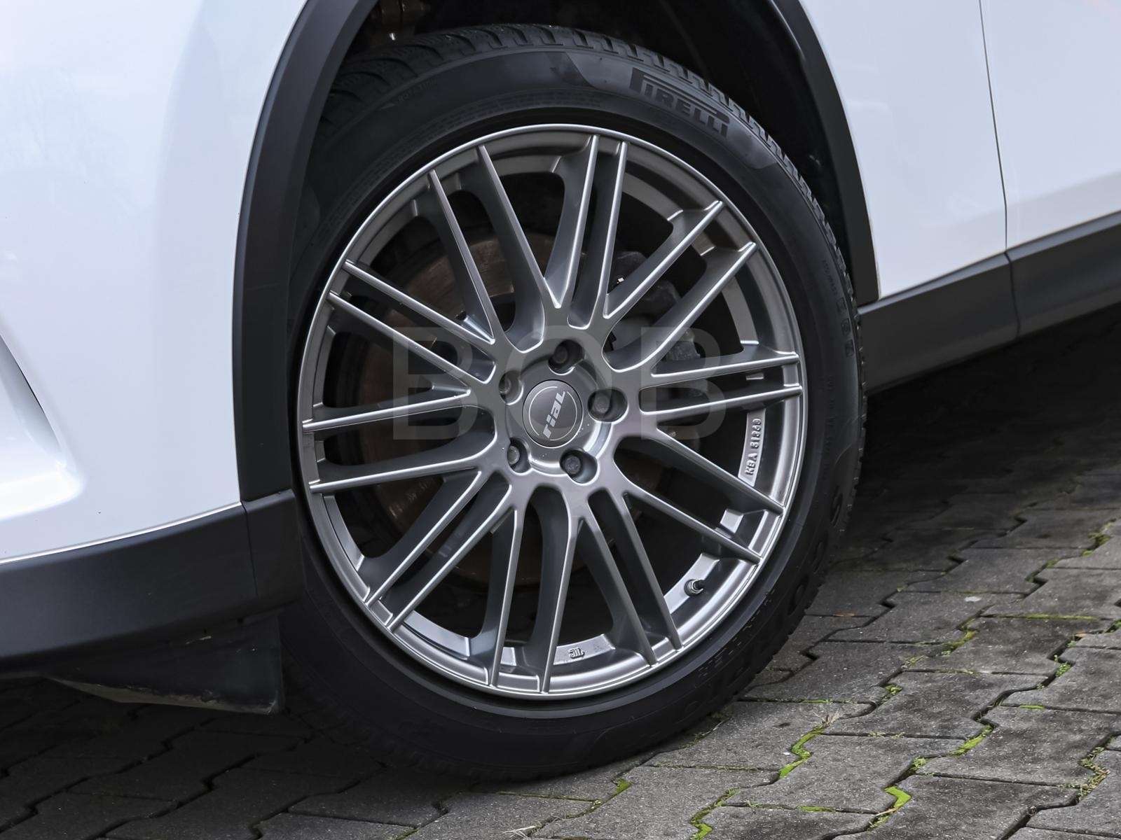 Fahrzeugbild eines Mazda CX-60