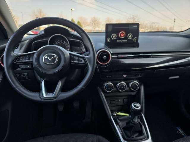 Fahrzeugbild eines Mazda Mazda2