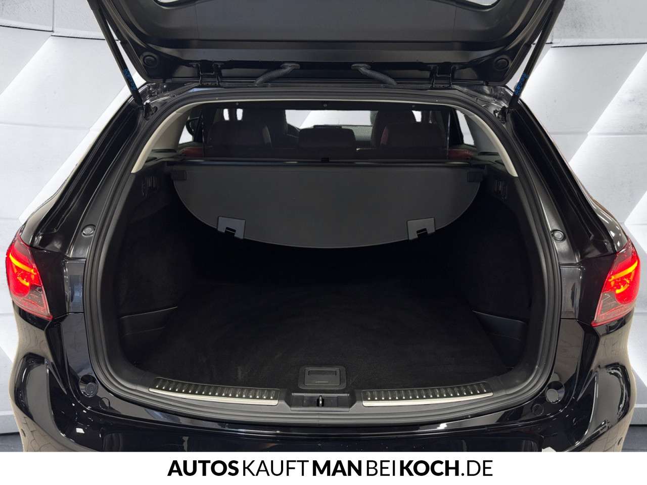 Fahrzeugbild eines Mazda Mazda6