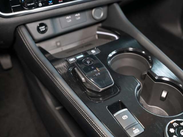Fahrzeugbild eines Nissan X-TRAIL