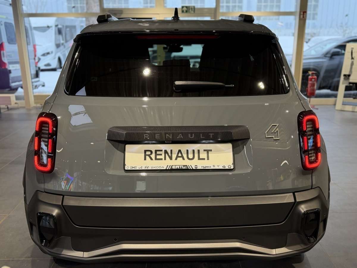 Fahrzeugbild eines Renault 4 E-TECH