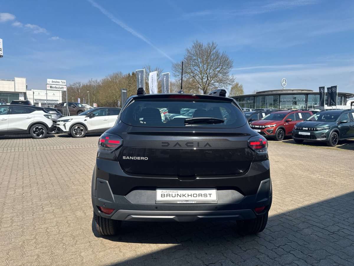 Fahrzeugbild eines Dacia Sandero
