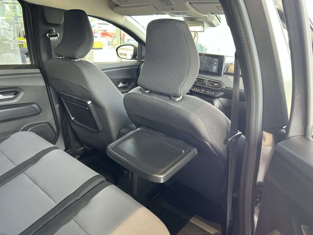 Fahrzeugbild eines Dacia Jogger