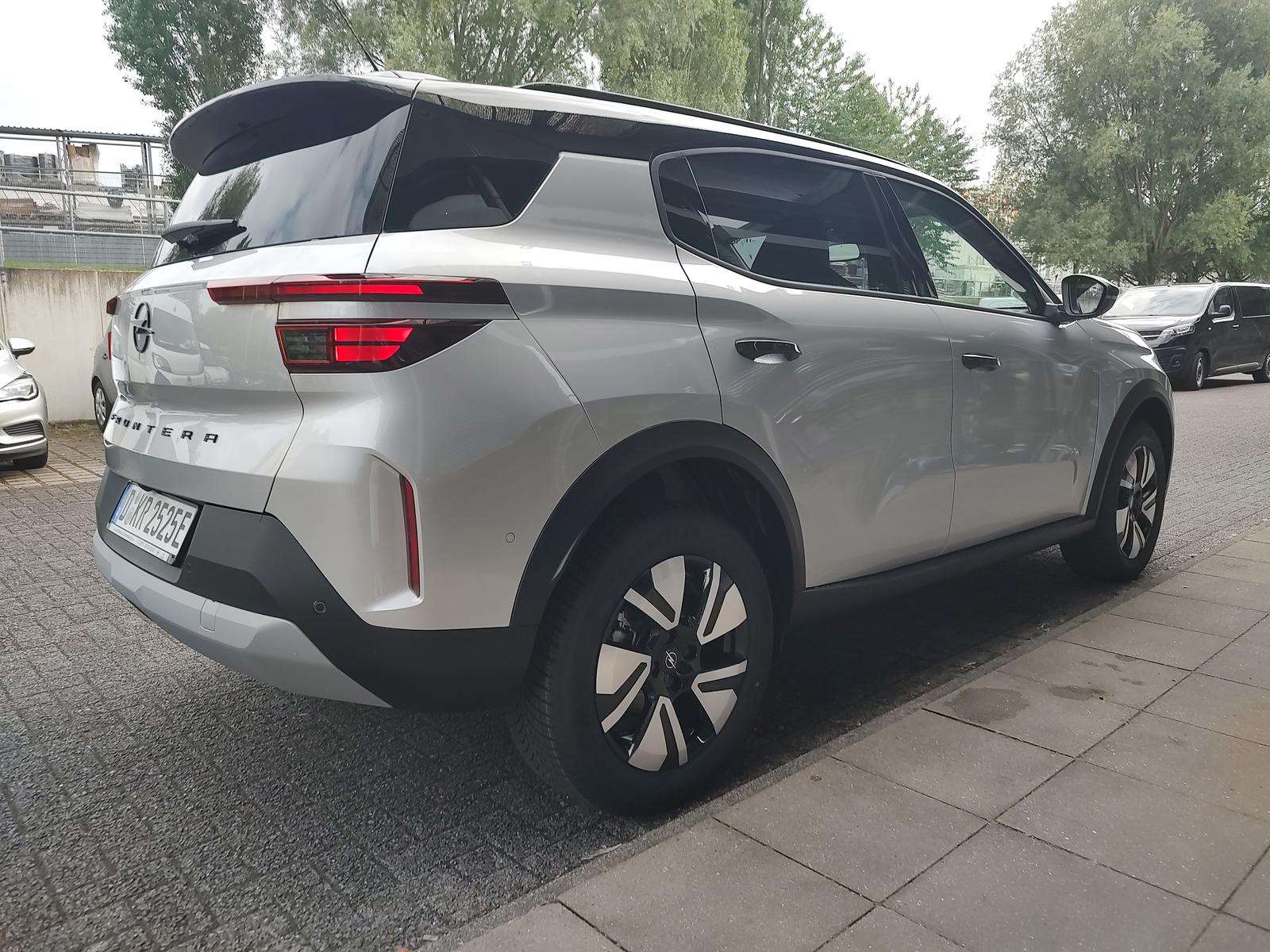 Fahrzeugbild eines Opel Frontera