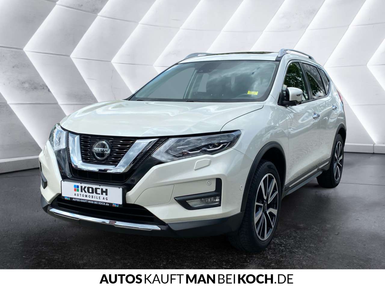 Fahrzeugbild eines Nissan X-TRAIL