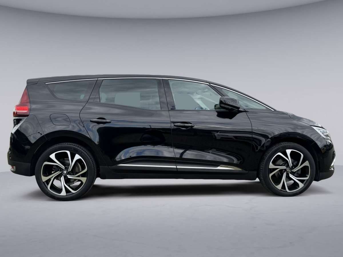 Fahrzeugbild eines Renault Grand Scénic