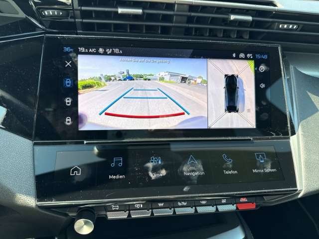 Fahrzeugbild eines Peugeot 408