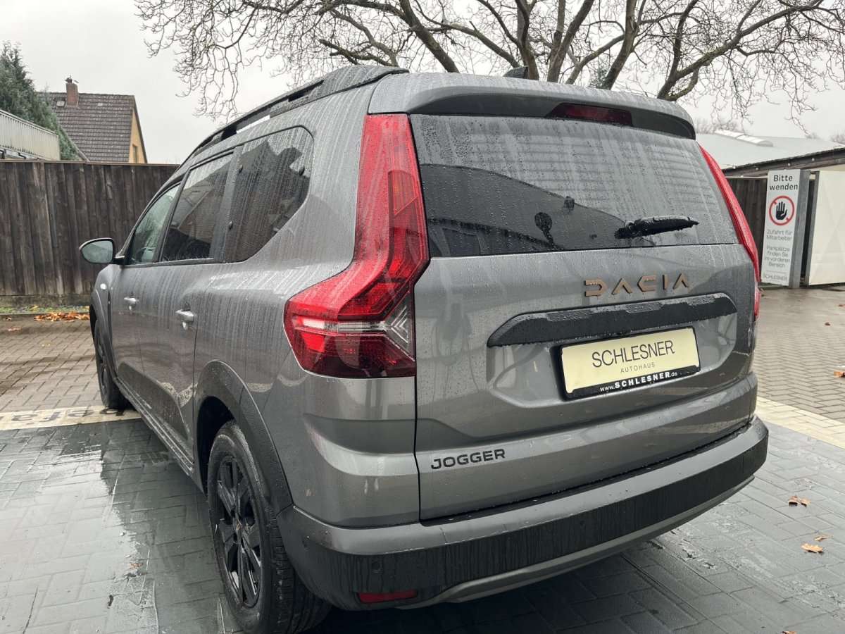 Fahrzeugbild eines Dacia Jogger
