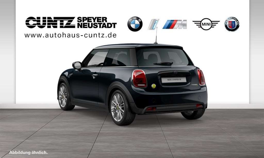 Fahrzeugbild eines MINI COOPER SE