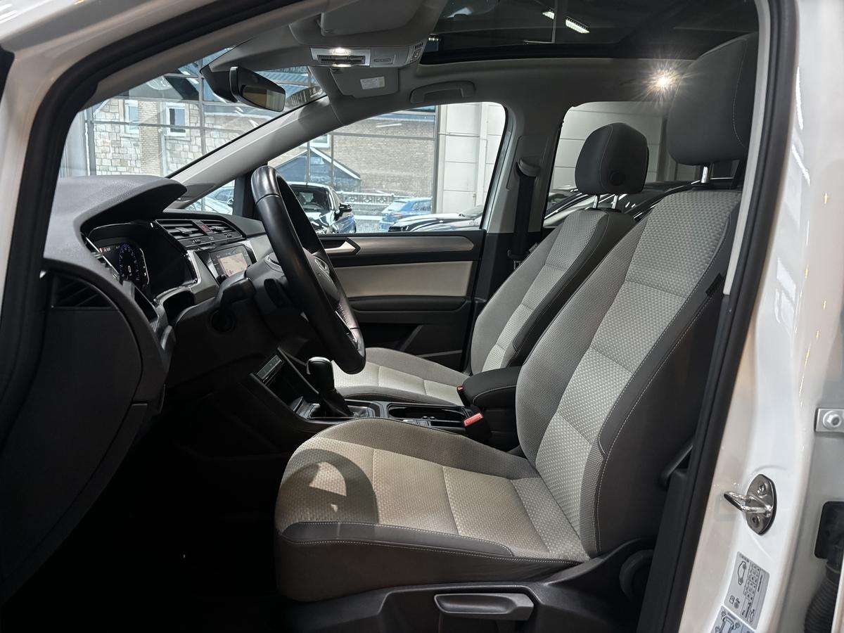 Fahrzeugbild eines Volkswagen Touran