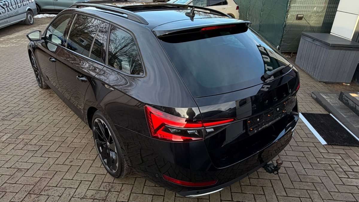 Fahrzeugbild eines Skoda Superb