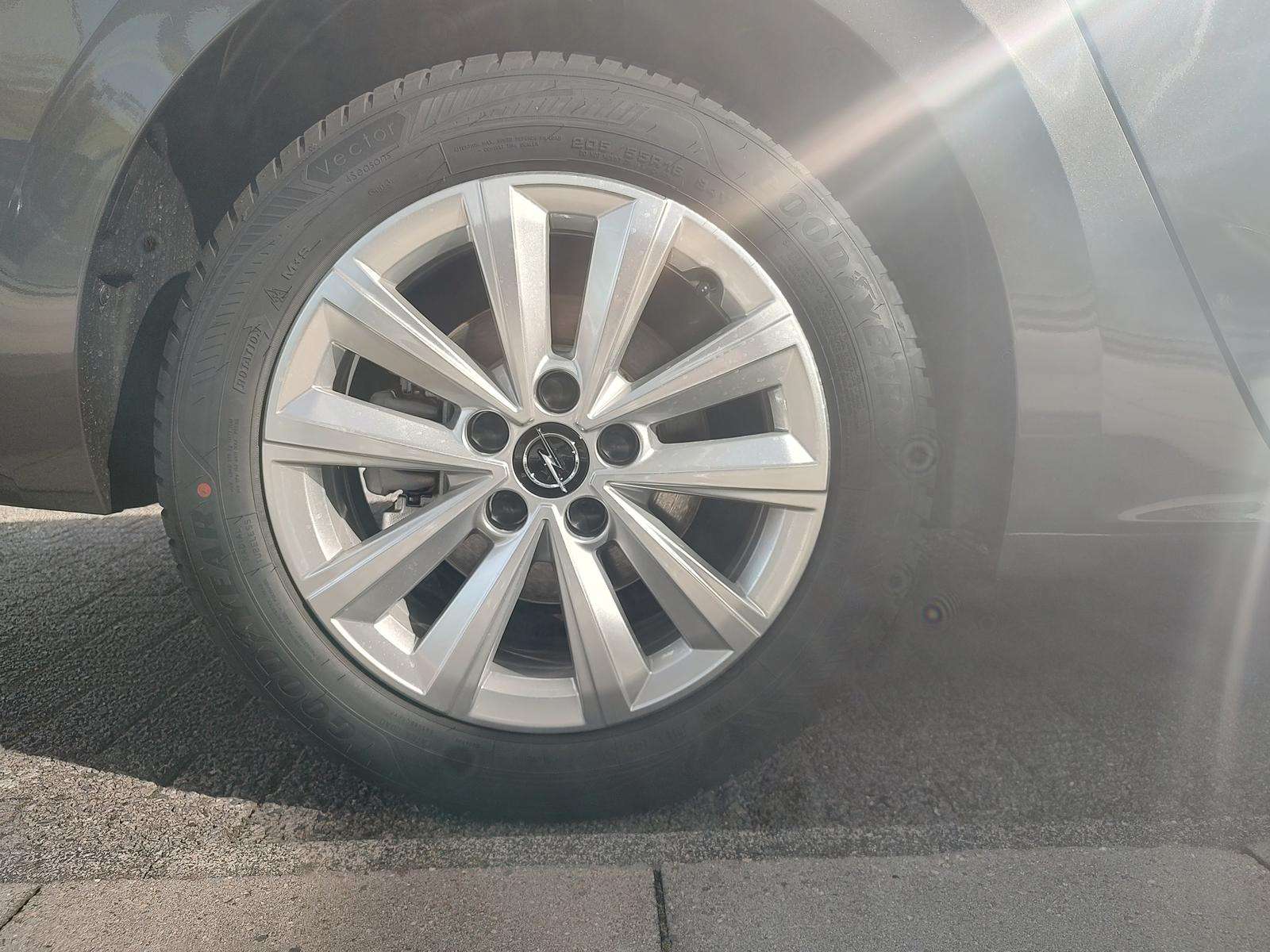 Fahrzeugbild eines Opel Astra