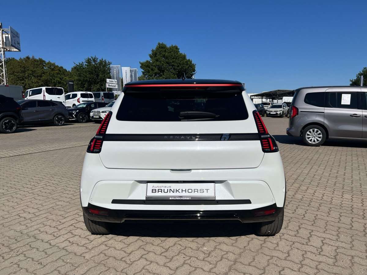 Fahrzeugbild eines Renault 5 E-TECH