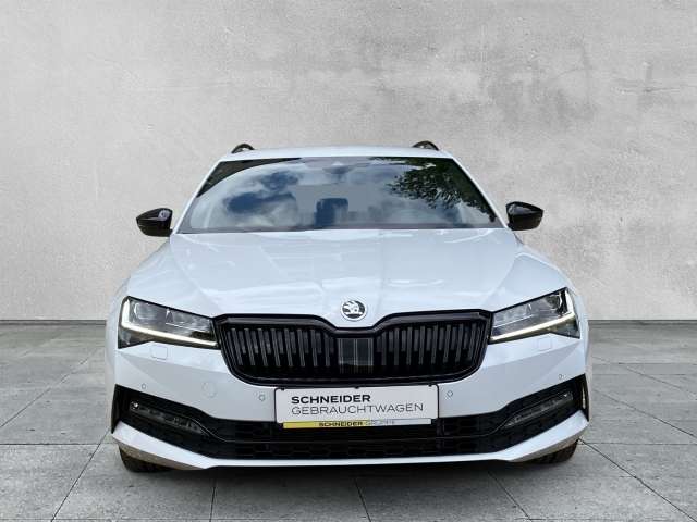 Fahrzeugbild eines Skoda Superb