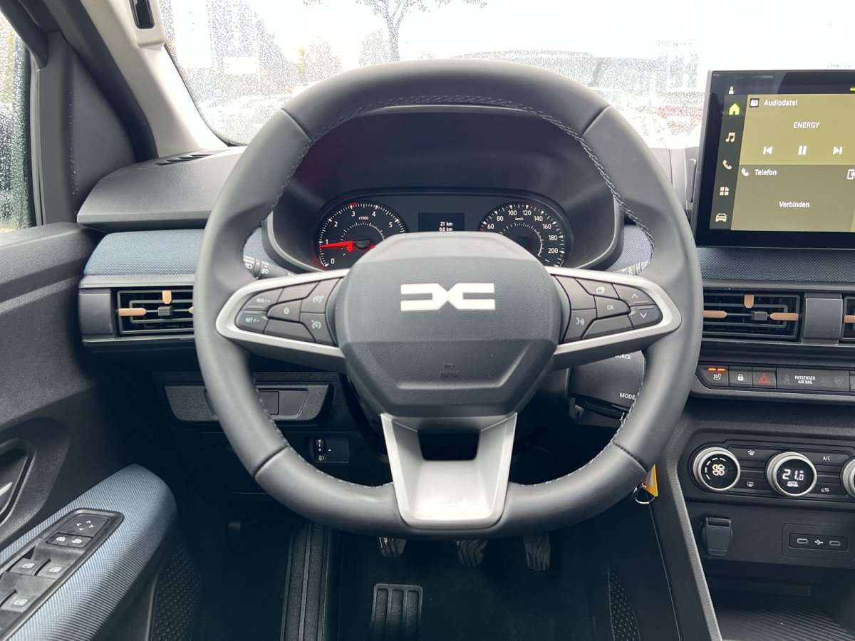 Fahrzeugbild eines Dacia Sandero